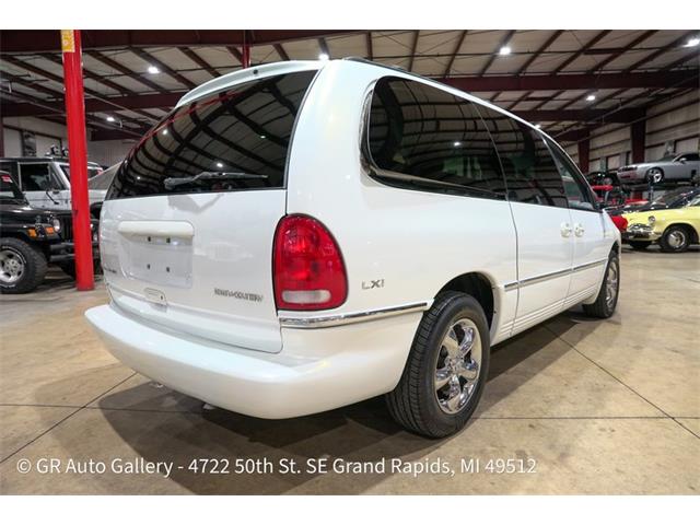 1997 Chrysler Town & Country (CC-2114889) for sale in Kentwood, Michigan