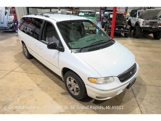 1997 Chrysler Town & Country (CC-2114889) for sale in Kentwood, Michigan