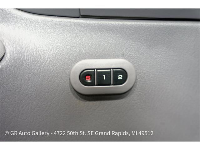 1997 Chrysler Town & Country (CC-2114889) for sale in Kentwood, Michigan