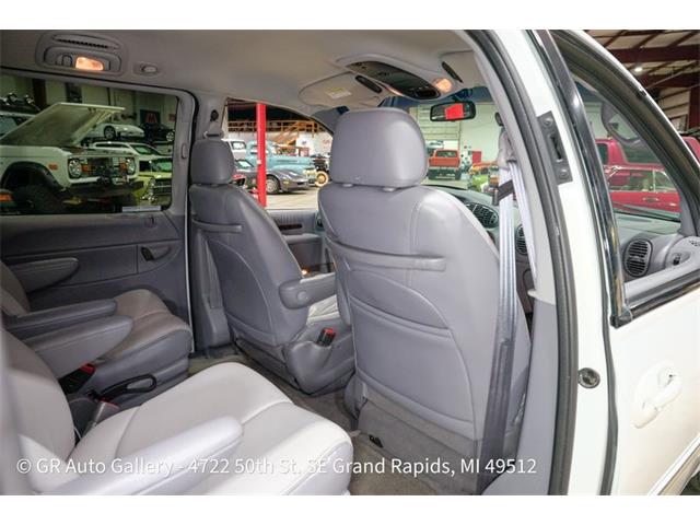 1997 Chrysler Town & Country (CC-2114889) for sale in Kentwood, Michigan