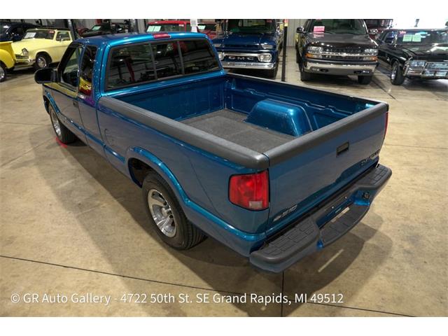 2001 Chevrolet S10 (CC-2114891) for sale in Kentwood, Michigan