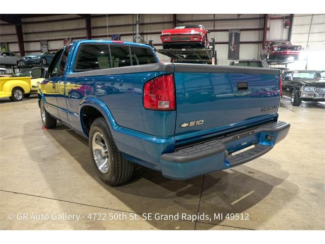 2001 Chevrolet S10 (CC-2114891) for sale in Kentwood, Michigan