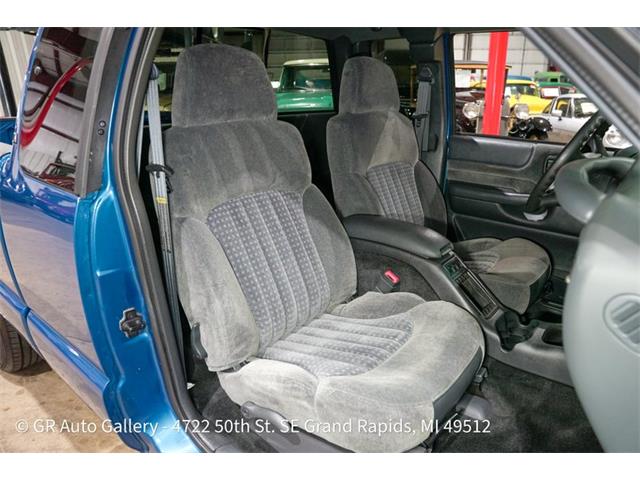 2001 Chevrolet S10 (CC-2114891) for sale in Kentwood, Michigan