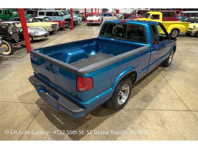 2001 Chevrolet S10 (CC-2114891) for sale in Kentwood, Michigan