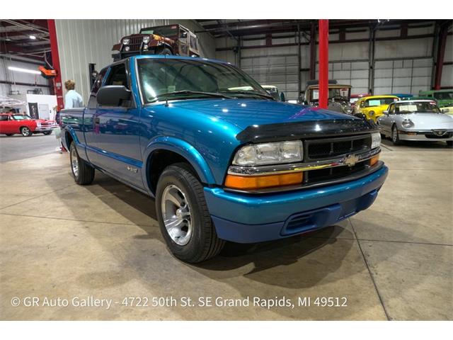 2001 Chevrolet S10 (CC-2114891) for sale in Kentwood, Michigan