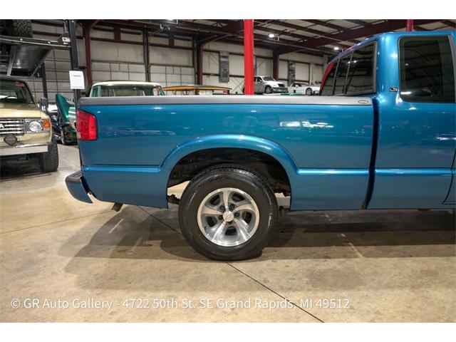 2001 Chevrolet S10 (CC-2114891) for sale in Kentwood, Michigan