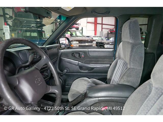 2001 Chevrolet S10 (CC-2114891) for sale in Kentwood, Michigan