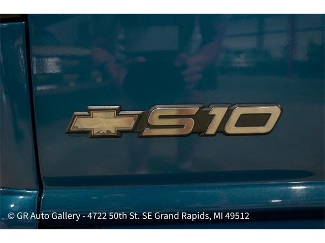 2001 Chevrolet S10 (CC-2114891) for sale in Kentwood, Michigan