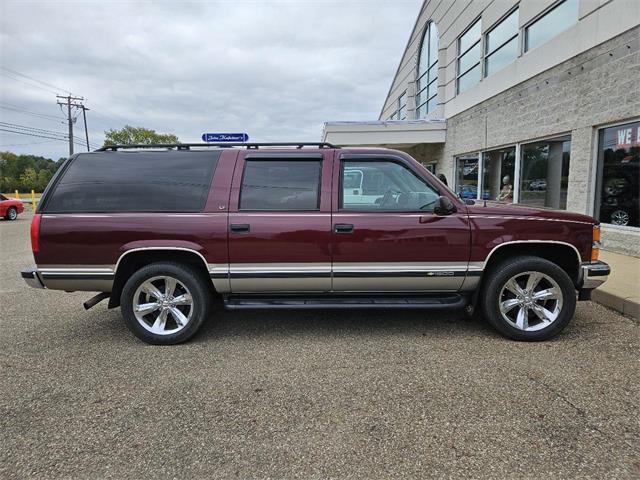 1999 Chevrolet Suburban (CC-2114938) for sale in Salem, Ohio