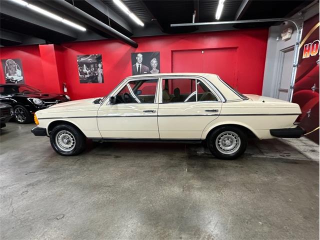 1983 Mercedes-Benz 300 (CC-2114949) for sale in West Babylon, New York