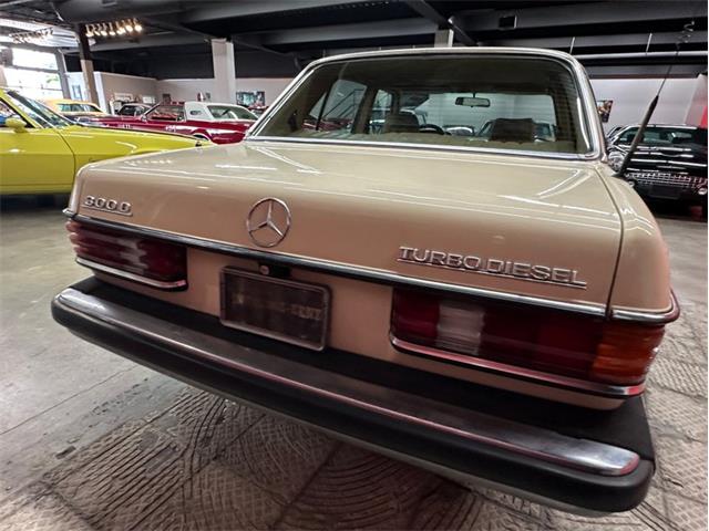 1983 Mercedes-Benz 300 (CC-2114949) for sale in West Babylon, New York