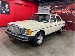 1983 Mercedes-Benz 300 (CC-2114949) for sale in West Babylon, New York