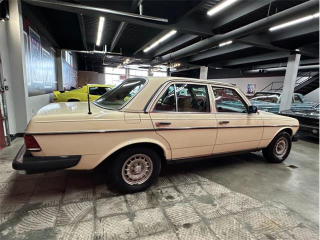 1983 Mercedes-Benz 300 (CC-2114949) for sale in West Babylon, New York
