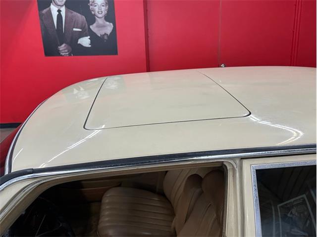 1983 Mercedes-Benz 300 (CC-2114949) for sale in West Babylon, New York