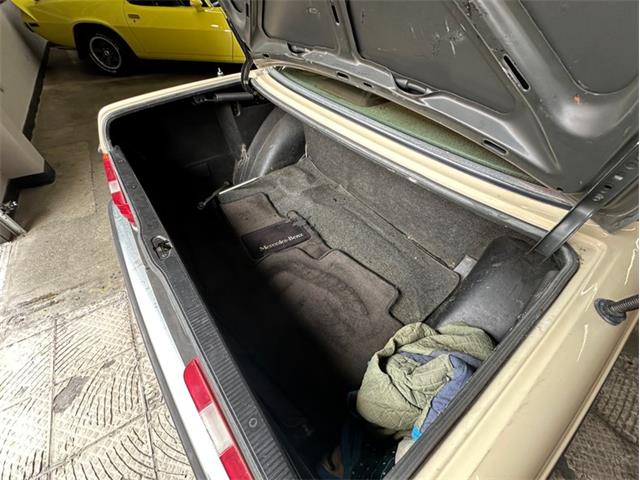 1983 Mercedes-Benz 300 (CC-2114949) for sale in West Babylon, New York