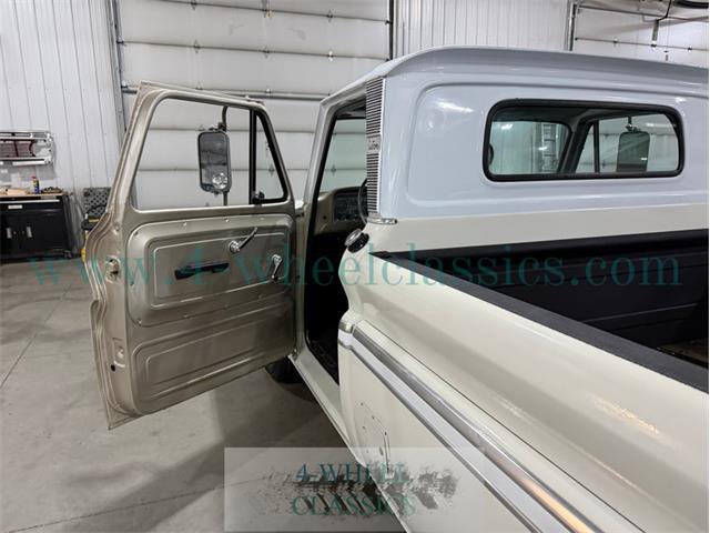 1965 Chevrolet C20 (CC-2115001) for sale in Holland , Michigan