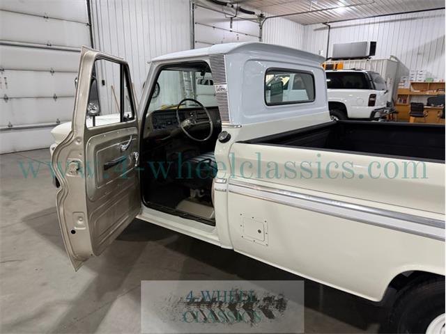1965 Chevrolet C20 (CC-2115001) for sale in Holland , Michigan