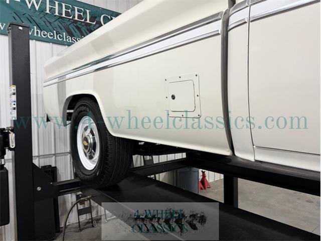 1965 Chevrolet C20 (CC-2115001) for sale in Holland , Michigan