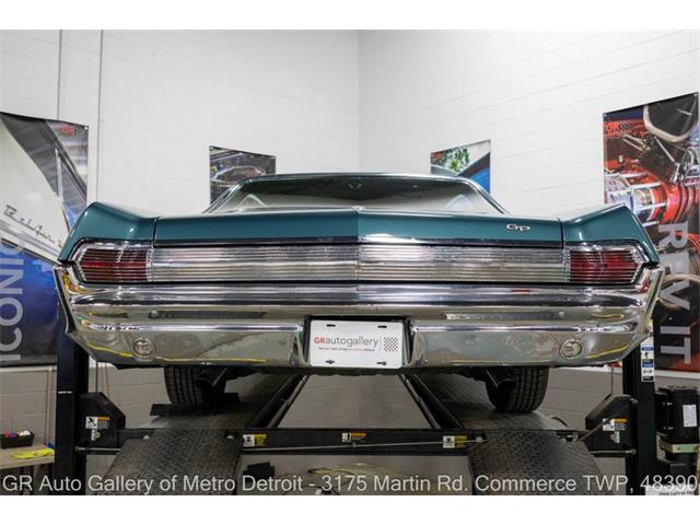 1965 Pontiac Grand Prix (CC-2115074) for sale in Kentwood, Michigan