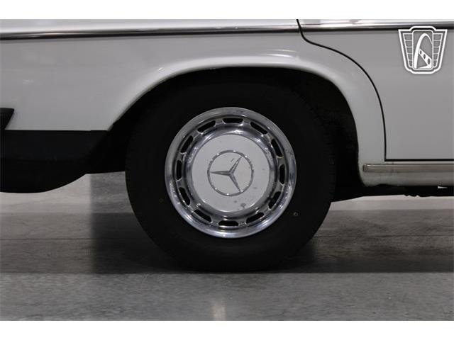 1974 Mercedes-Benz 240D (CC-2115083) for sale in Runnemede, New Jersey