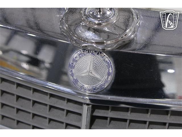 1974 Mercedes-Benz 240D (CC-2115083) for sale in Runnemede, New Jersey
