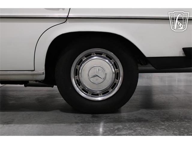 1974 Mercedes-Benz 240D (CC-2115083) for sale in Runnemede, New Jersey
