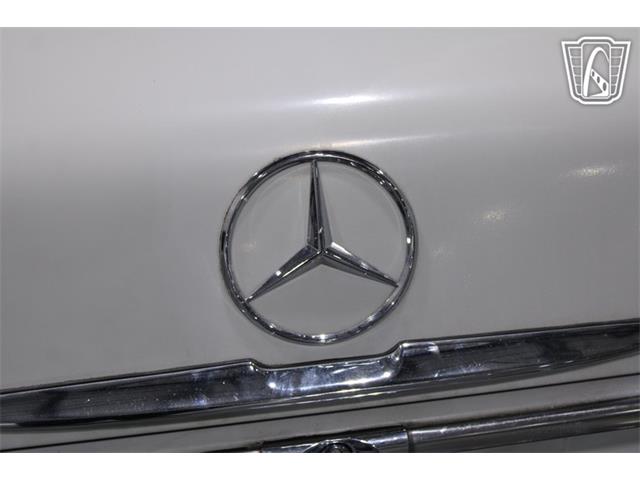 1974 Mercedes-Benz 240D (CC-2115083) for sale in Runnemede, New Jersey