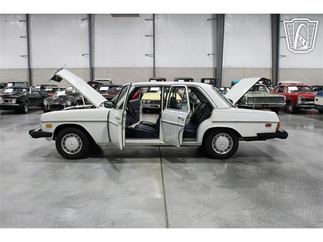 1974 Mercedes-Benz 240D (CC-2115083) for sale in Runnemede, New Jersey