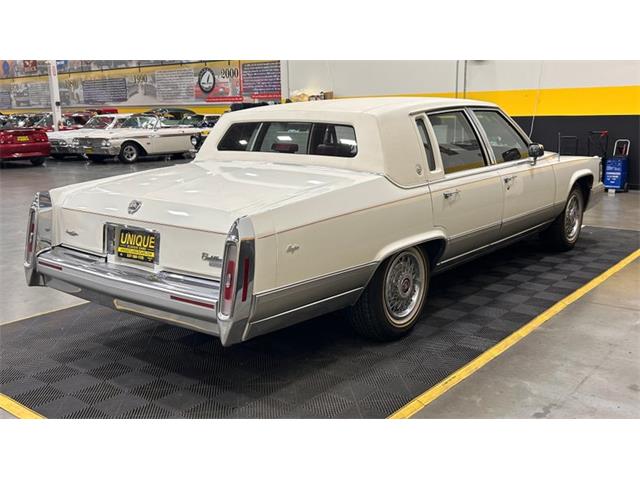 1991 Cadillac Brougham (CC-2115094) for sale in Mankato, Minnesota