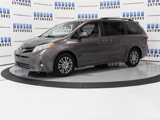 2018 Toyota Sienna (CC-2115169) for sale in Greensboro, North Carolina