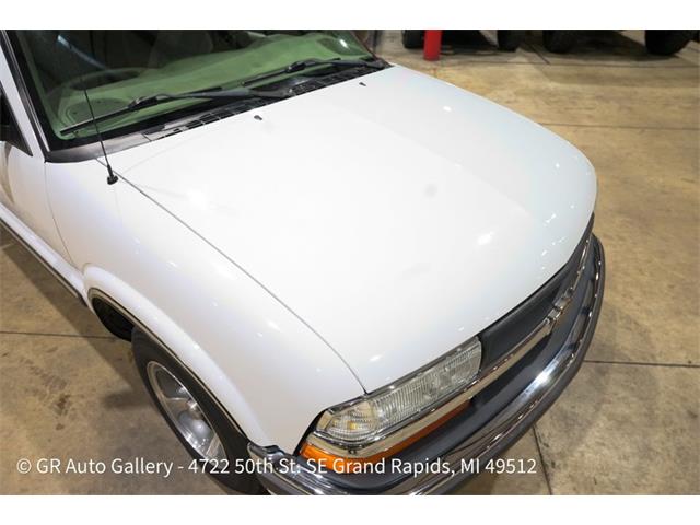 2001 Chevrolet S10 (CC-2115343) for sale in Kentwood, Michigan