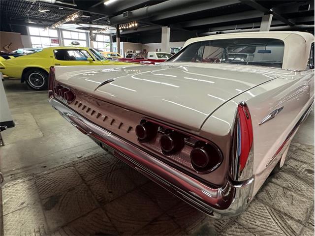1961 Pontiac Bonneville (CC-2115497) for sale in West Babylon, New York
