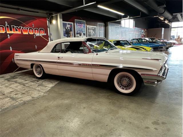 1961 Pontiac Bonneville (CC-2115497) for sale in West Babylon, New York