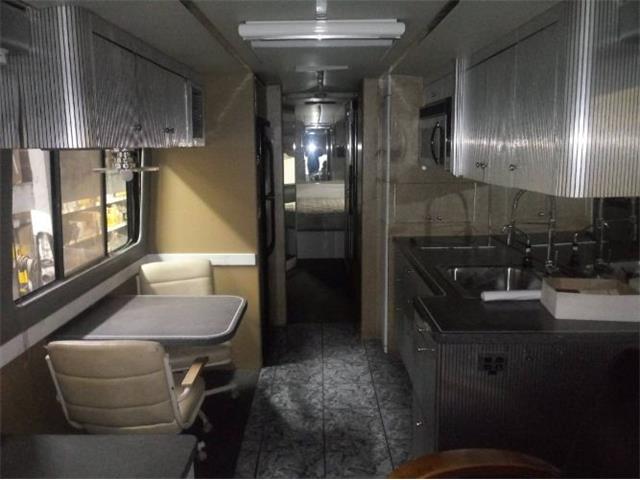 1990 Prevost Executive (CC-2110560) for sale in Cadillac, Michigan