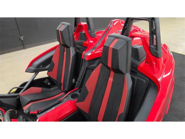 2015 Polaris Slingshot (CC-2115962) for sale in Mankato, Minnesota