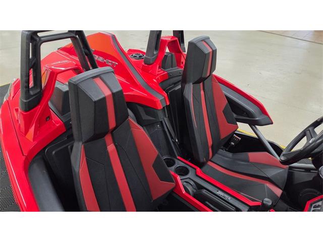 2015 Polaris Slingshot (CC-2115962) for sale in Mankato, Minnesota