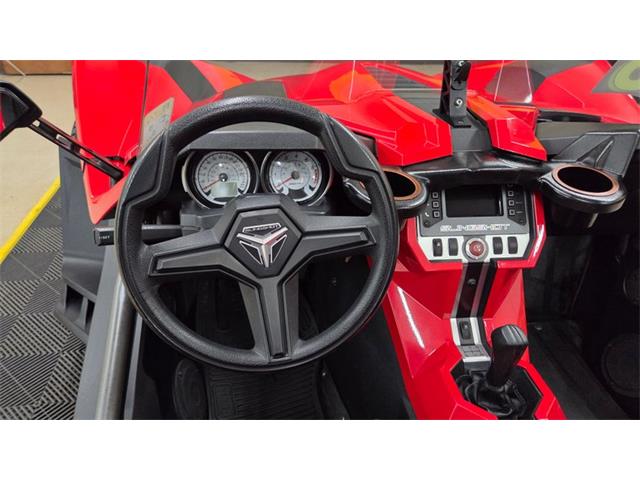 2015 Polaris Slingshot (CC-2115962) for sale in Mankato, Minnesota