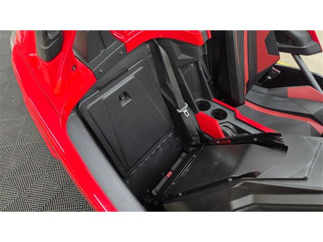 2015 Polaris Slingshot (CC-2115962) for sale in Mankato, Minnesota