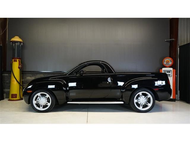 2004 Chevrolet SSR (CC-2110060) for sale in Stratford, Ontario