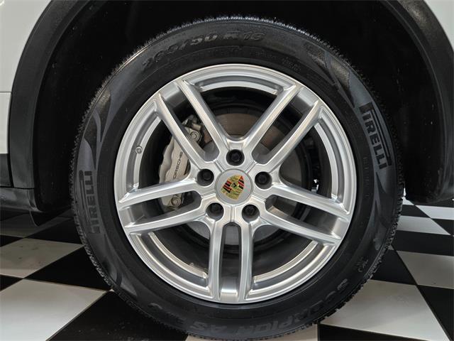 2017 Porsche Cayenne (CC-2116012) for sale in Addison, Illinois