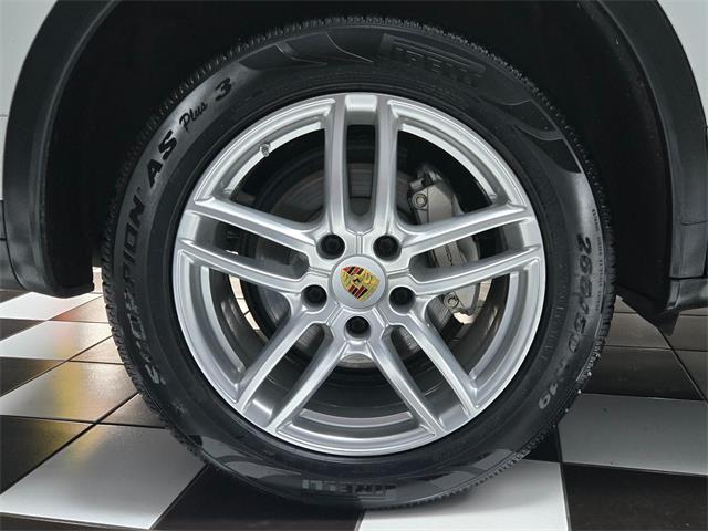 2017 Porsche Cayenne (CC-2116012) for sale in Addison, Illinois