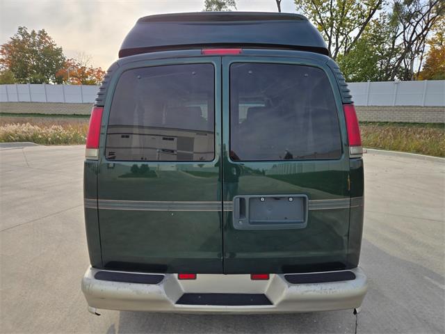 2002 Chevrolet Express (CC-2116013) for sale in Addison, Illinois