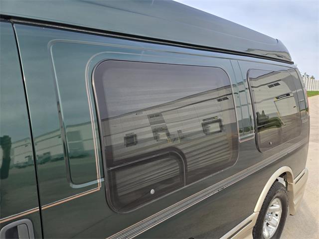 2002 Chevrolet Express (CC-2116013) for sale in Addison, Illinois