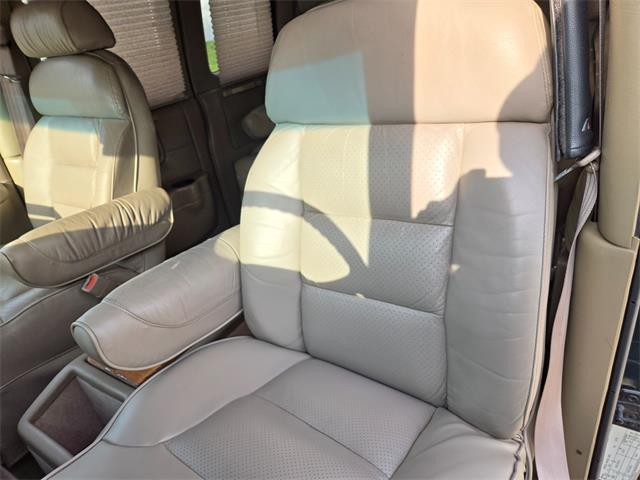 2002 Chevrolet Express (CC-2116013) for sale in Addison, Illinois