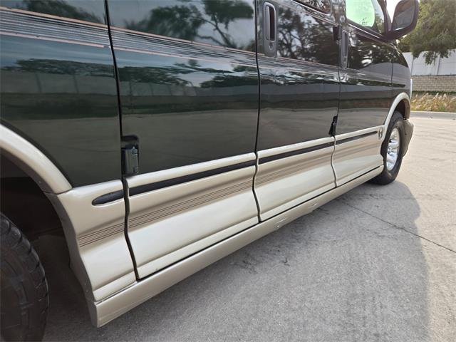 2002 Chevrolet Express (CC-2116013) for sale in Addison, Illinois