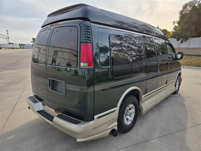 2002 Chevrolet Express (CC-2116013) for sale in Addison, Illinois