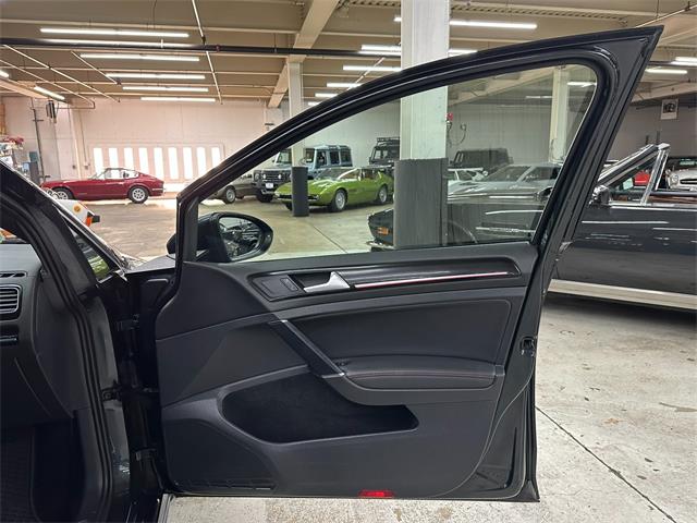 2015 Volkswagen Golf (CC-2116100) for sale in Huntington Station, New York