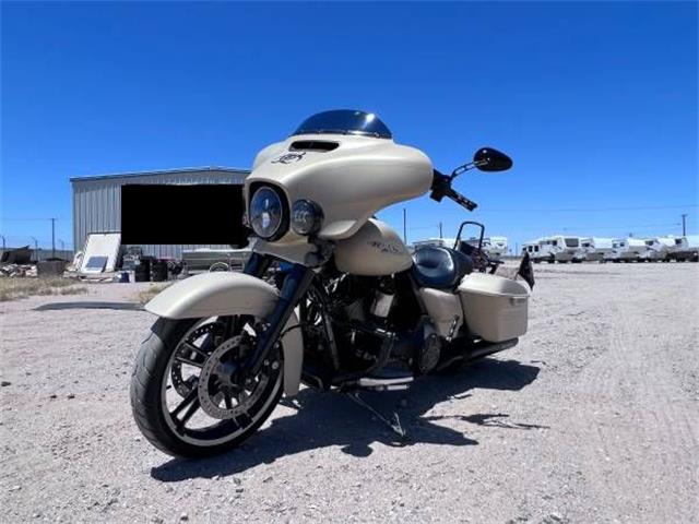 2014 Harley-Davidson Motorcycle (CC-2110614) for sale in Cadillac, Michigan