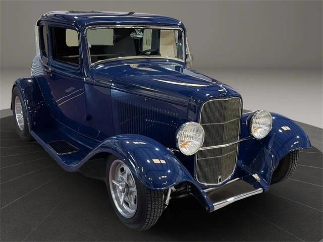 1932 Ford 5-Window Coupe (CC-2116165) for sale in Spring Branch, Texas