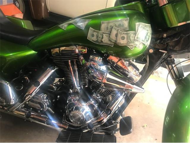 2005 Harley-Davidson Electra Glide (CC-2110623) for sale in Cadillac, Michigan